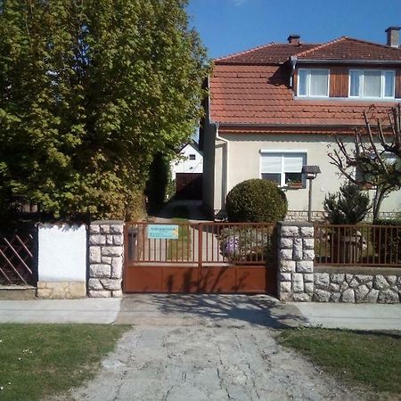 Agnes Apartmanok Harkany Ngoại thất bức ảnh